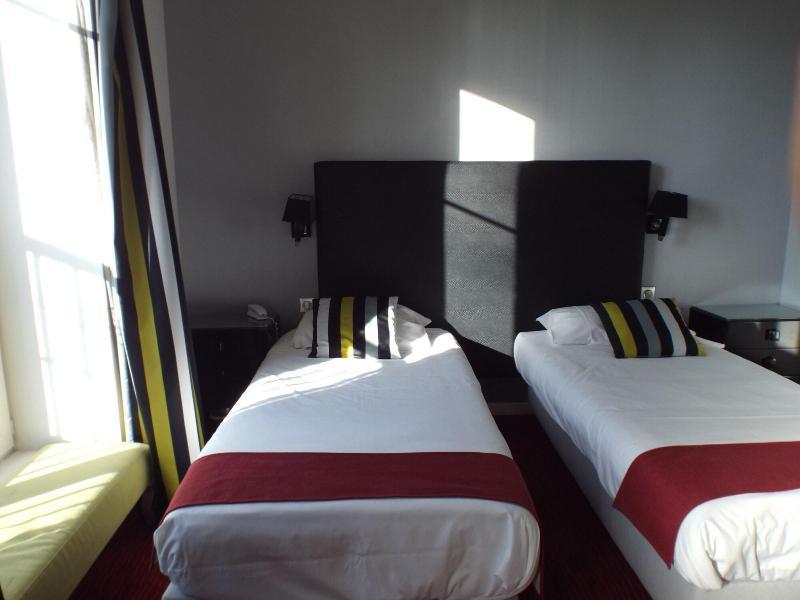 Logis Hotel Saint Martin Orleans Exterior photo